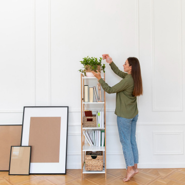 Instalación y montaje de elementos decorativos.